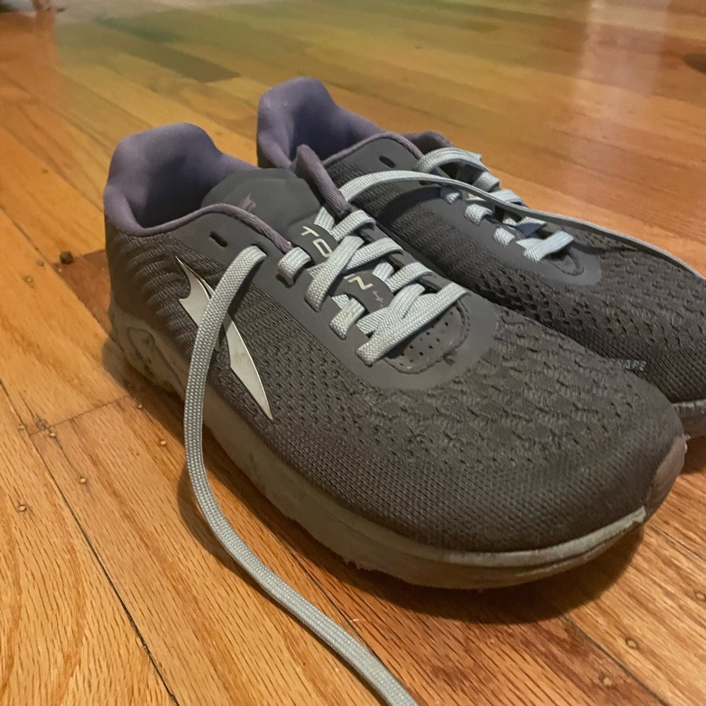 Women’s Running Shoes